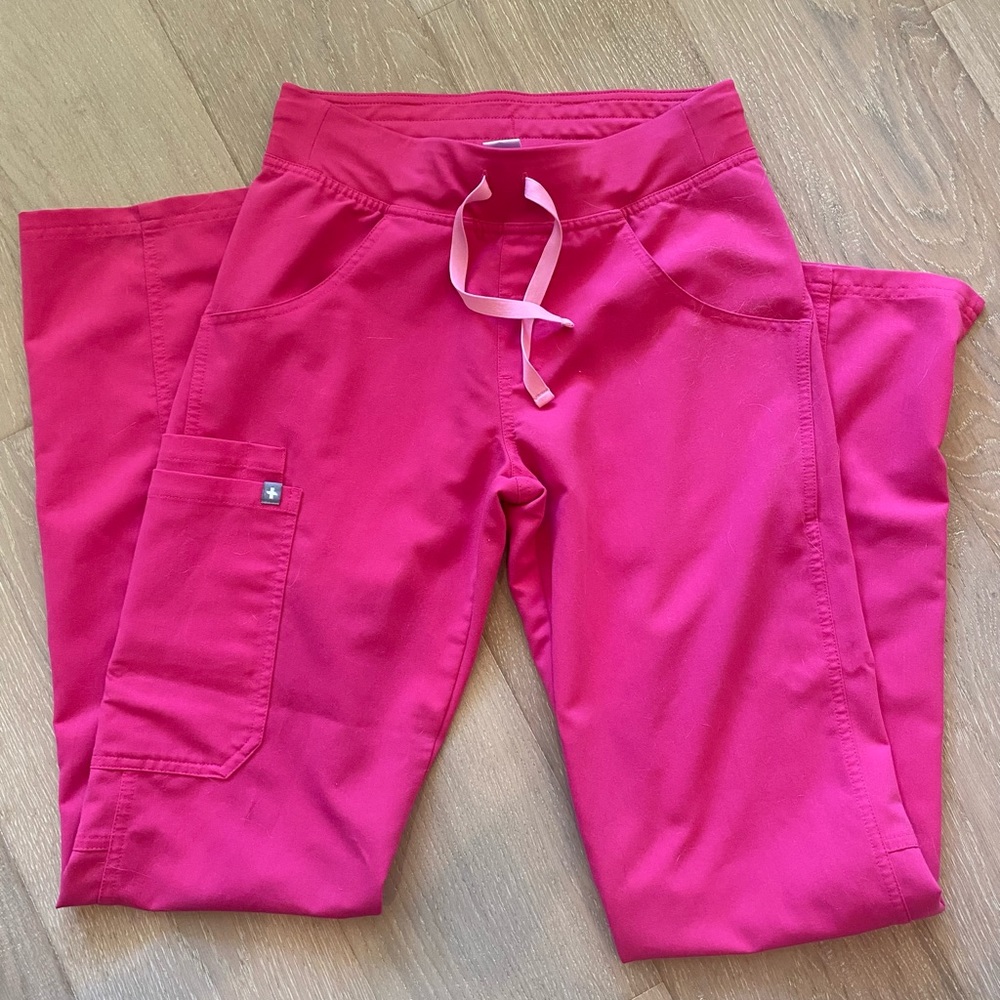 Figs Kade Cargo scrub pants, worn once